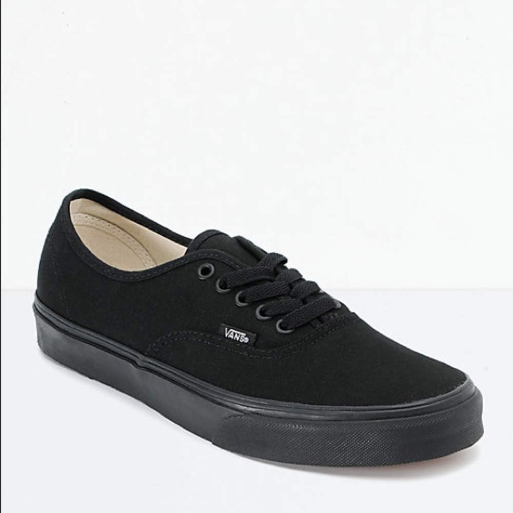 ✨AUTHENTIC black vans✨